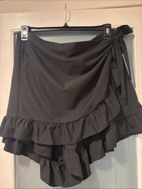 ARULA Black Asymmetrical Ruffle Wrap Skort